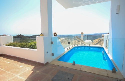Istan Casa | 3 bedroom townhouse with great views and private plunge pool in Istan