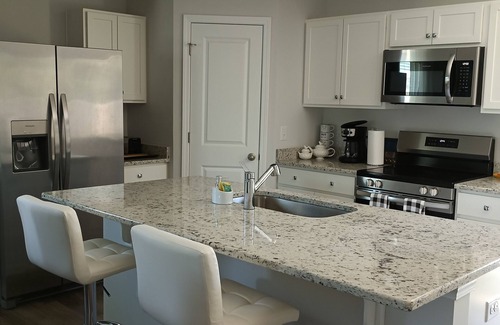 Southport Casa | 3-bedroom house in awesome Southport with WiFi, AC