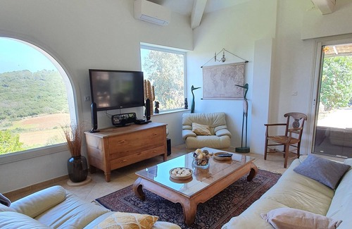 Flassans-sur-Issole Casa | 3 bedroom villa with its dominant view
