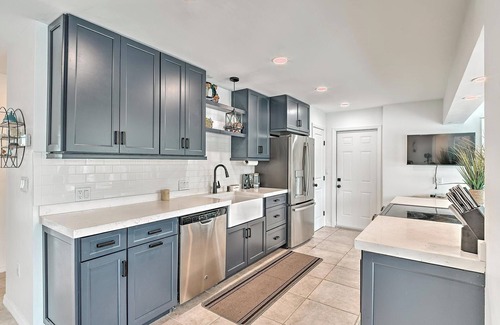Sanibel Casa | 3-bedroom vacation home just steps from Periwinkle Way
