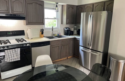 Speedway Casa | 3-bedroom vacation home just 3 minutes to Indianapolis Motor Speedway