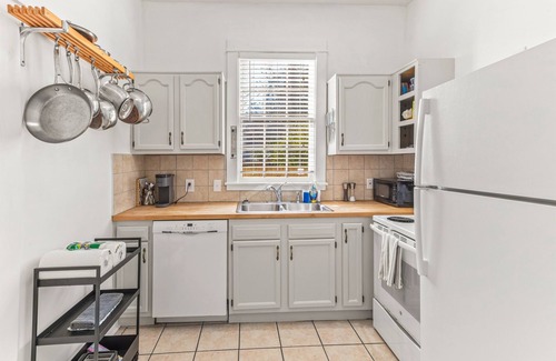 Thomas Square Casa | Victorian Townhouse in Savannah!
