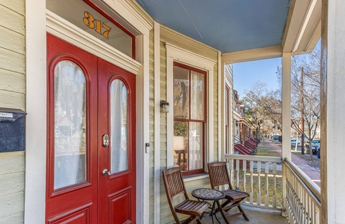 Thomas Square Casa | Victorian Townhouse in Savannah!