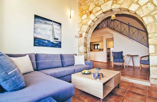 Porto Koukla Villa | Una villa con capacidad para 6 personas en 3 habitaciones.