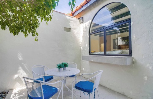 Crown Point Villa | 3-bedroom Villa in awesome San Diego with WiFi, AC