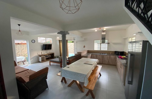 Grand-Baie Villa | 3-bedroom villa in fabulous Grand Baie with AC, WiFi and private swimming pool.