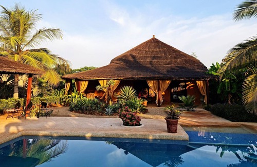 Nianing Villa | 3 bedroom villa in nianing