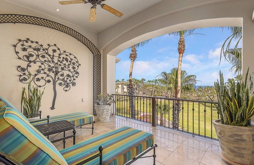 San Jose del Cabo Villa | 3-bedroom villa in beautiful Cabo San Lucas with AC, fitness room