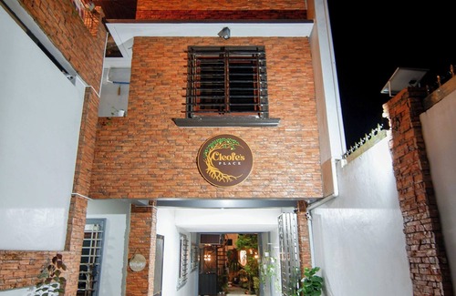 Alfonso Villa | 3-bedroom villa near Tagaytay with jacuzzi, nice garden & outdoor amenities