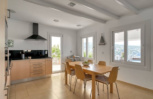 Puerto de Soller Chalet De Esquí | 3 dormitorios con piscina privada con vistas al puerto y playa de Puerto de Sóller