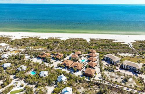 Sanibel Casa | 3-Bedroom Villa with Breathtaking Gulf Views & Rooftop Sundeck - Private Beach