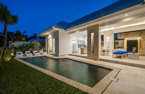 Kutuh Kaja Villa | 3 BR Villa Tirta Padi 3 / Nueva apertura
