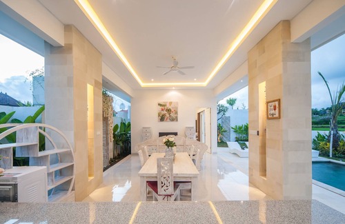 Kutuh Kaja Villa | 3 dormitorios Villa Tirta Padi 2 / Nueva apertura