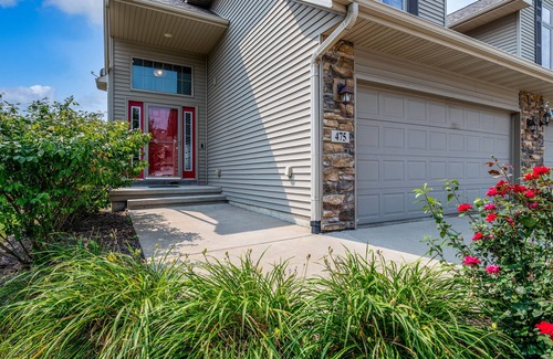 Wickham Casa | 3 Bedroom w/ King Suite - Home away from home!