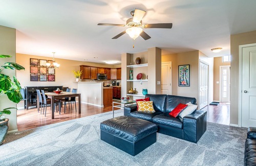 Wickham Casa | 3 Bedroom w/ King Suite - Home away from home!