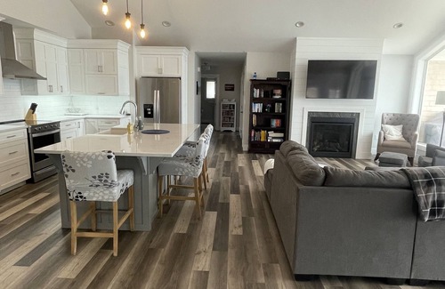 Brackley Beach Casa | 3 bedroom Waterfront Home | Brackley Bay | Booking September/October 2025!