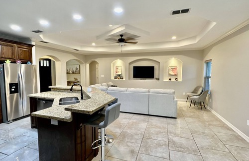 Brownsville Casa | 3 bedrooms, 2 baths, open concept kitchen and living