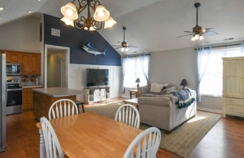 Montego Bay Casa | ¡Comunidad muy solicitada de Montego Bay, piscinas, tenis, en 130th St. en North Ocean City MD!