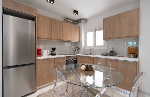 Kinosargous Apartamento | 3 bedrooms/ 2bathrooms, 2nd Floor Apartment