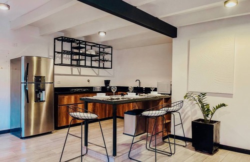El Tesoro Apartamento | 3 Bedrooms 3.5 Bathrooms