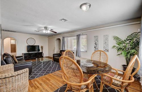 Rancho Oakey Casa | 3 Bedrooms house in Marvelous Las Vegas