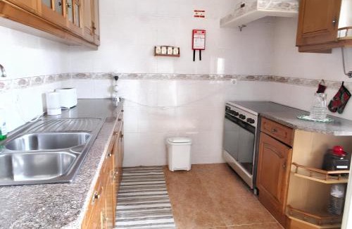 Sobral de Monte Agraco Casa | 3 bedrooms house with enclosed garden and wifi at Sobral de Monte Agraco