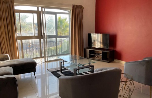 Bloubergstrand Apartamento | 3 Beds in Coral Road