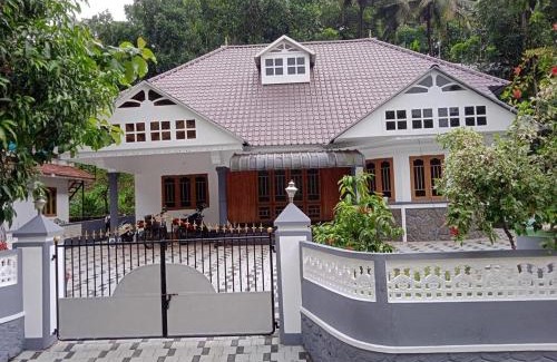 Thodupuzha Casa | 3 BHK with 2 Bath for family short stays