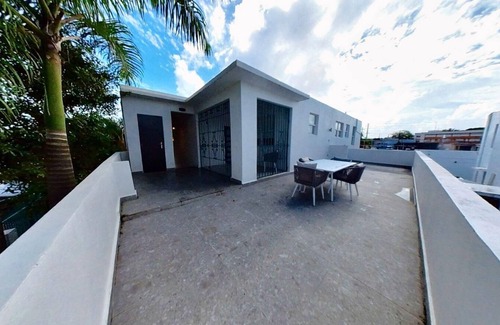 Ocean Park Apartamento | 3 Blocks from the beach with backup power 3 bed- 2 bath