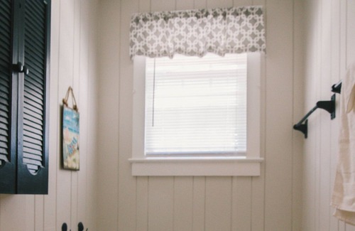 Downtown Myrtle Beach Cabaña | 3 dormitorios 2 baños Cottage, pet friendly, caminar 300 Ft. al océano, paseo marítimo y el muelle