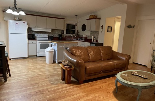 St. James Casa | 3 BR 2 BA. Gated community w/ Amenities & Water View