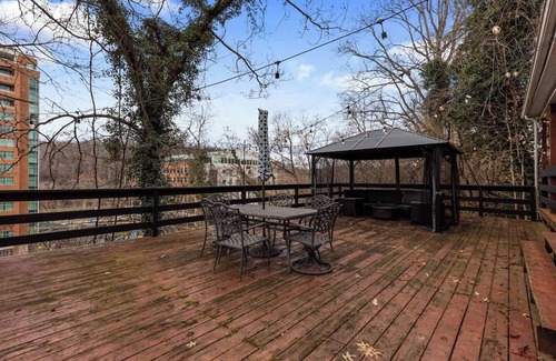 Morgantown Casa | 3 BR/2 Bath house close to downtown
