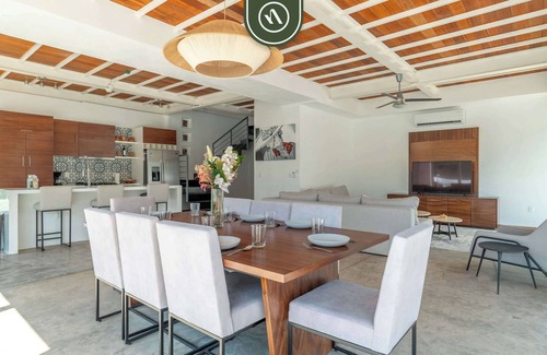 Downtown Puerto Vallarta Apartamento | 3 BR Condo - Private Terrace and Pool - Oceanview