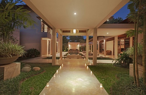 Bukit Villa | 3 dormitorios Lux Pool Villa Jimbaran a pie de GWK