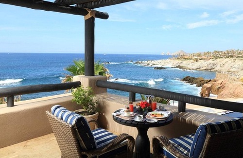El Medano Ejidal Complejo | 3 BR Ocean View Villa w/ WiFi, Pool Access, Spa Services, Jacuzzi & More!
