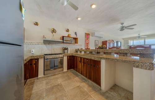 Cancun Condominio | 3 BR Oceanfront Villa with Pool