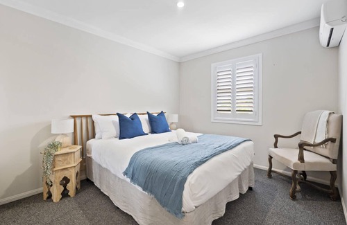 Hamilton Casa | 3 BR Townhouse w/ Private Courtyard & Parking!