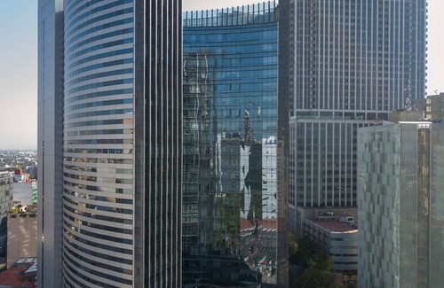 Cuauhtemoc Apartamento | 3 BR Upscale Art House Reforma Avenue