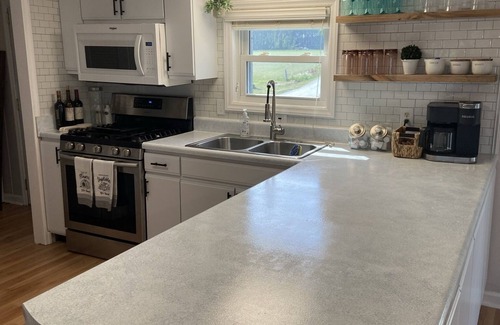 Minnesott Beach Cabaña | 3 BR waterfront river home; spectacular views