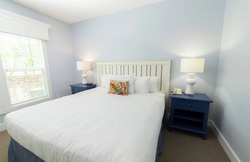 Lackey Complejo | 3 Colonial-Style 2BR Townhomes Near Historic Sights & Area Dining
