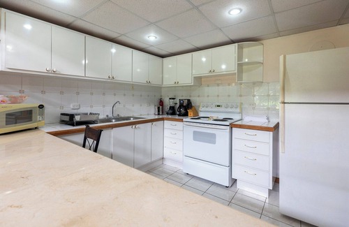 Ciudad Cariari Condominio | 3 condos together, 5-bd, on golf course near S.J. near airport - golf & tennis