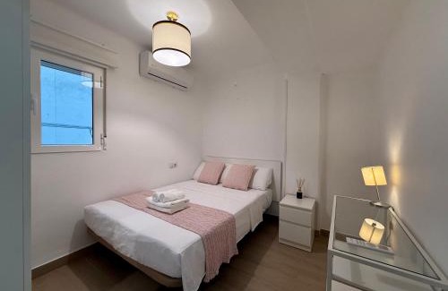 Los Remedios Apartamento | 3 Double Beds - Great Area, Perfect for Families