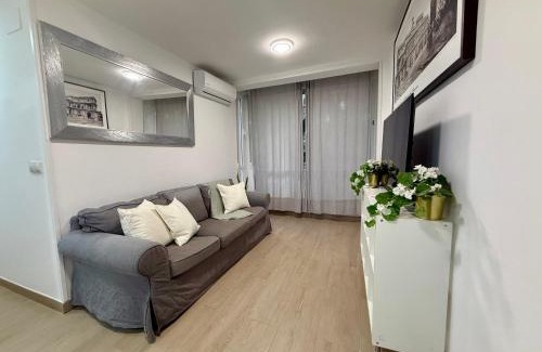 Los Remedios Apartamento | 3 Double Beds - Great Area, Perfect for Families