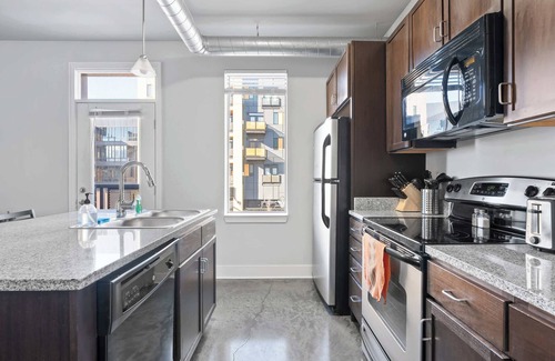 Mile Square Apartamento | 3 Downtown combined units with free parking