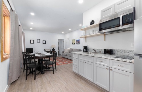 Mammoth Lakes Apartamento | #3 EV charging - easy access to slopes/restaurants