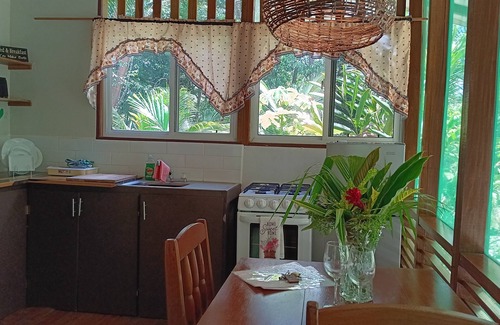 San Ignacio Casa | 3 Family Cottages -7 beds~AC~ Screened balcony~ Breakfast and dinner onsite.