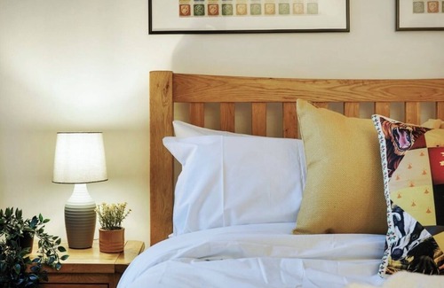 Watford Casa | 3 Floors 3 bedroom home Watford