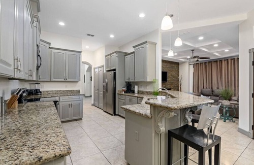 Mission Casa | 3 king beds in upscale neighborhood with pool