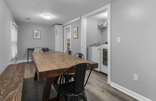 Kansas City Casa | 3 King Beds, TV's in Every Bedroom, Pet Friendly KSKAED4904