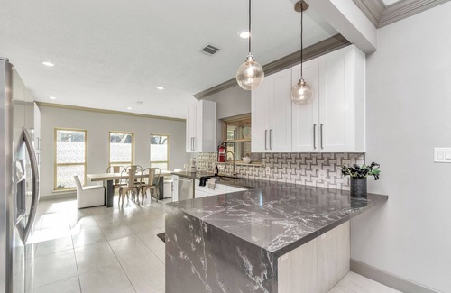 George Bush Park/Eldridge Casa | Designer Home, 30+ Night only ,BP Petroleum 3 Mins